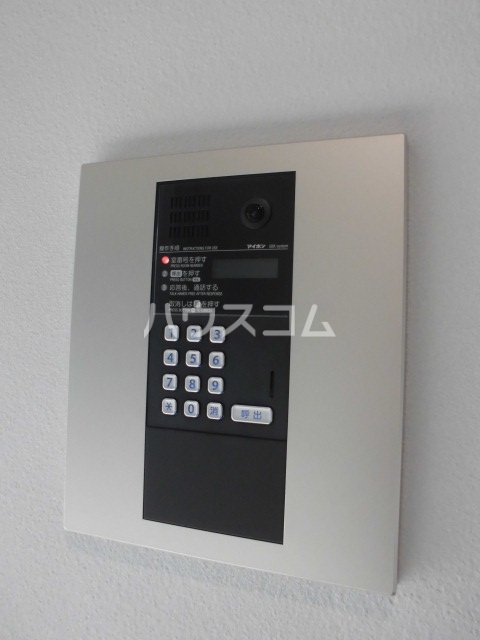 22/25 エントランス