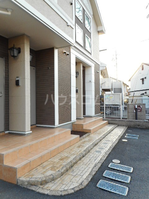 14/20 エントランス