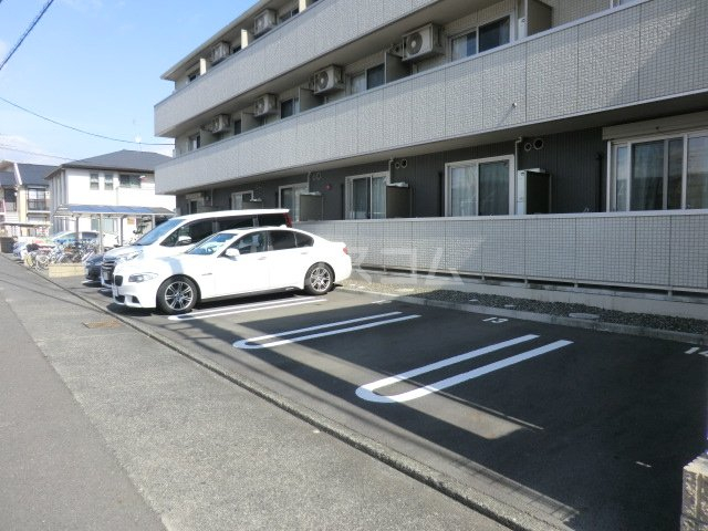 21/29 駐車場