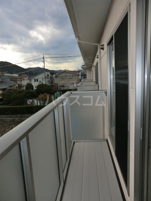 20/27 バルコニー