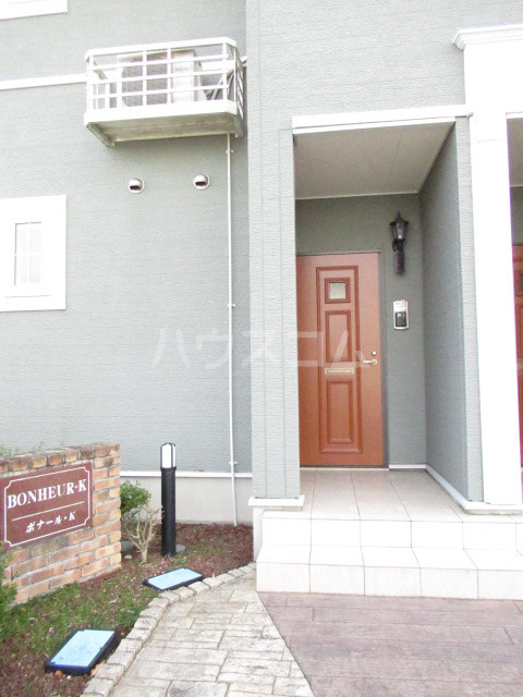 18/24 エントランス