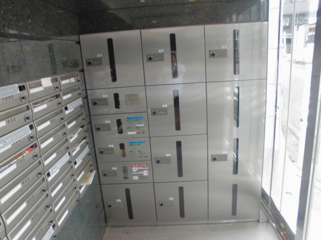 17/20 エントランス