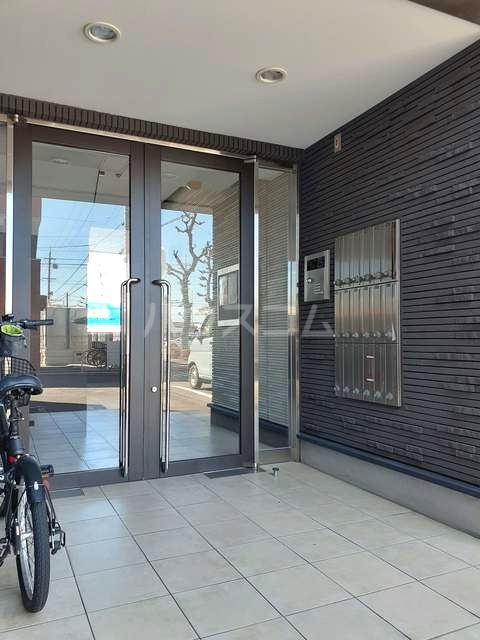 2/10 エントランス