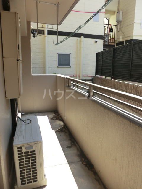 16/27 バルコニー