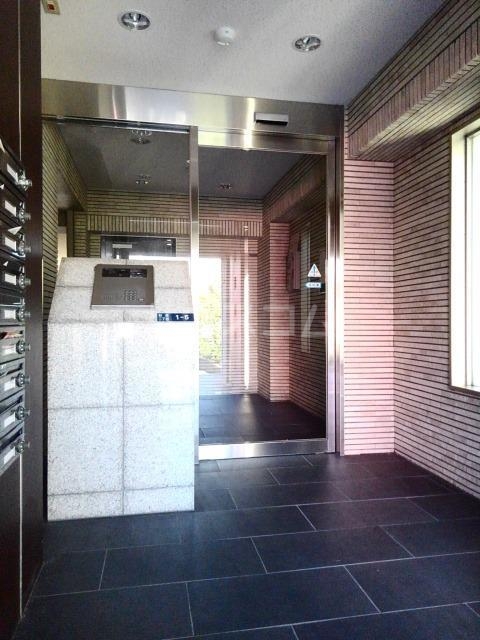 14/17 エントランス