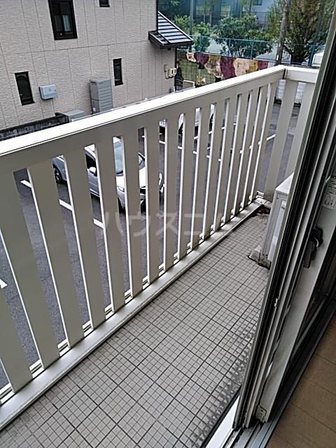 19/28 バルコニー