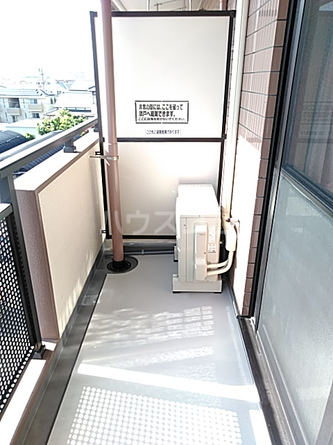 19/28 バルコニー