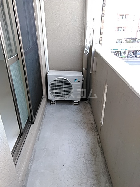 19/27 バルコニー