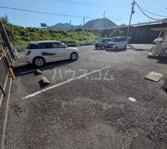 20/27 駐車場