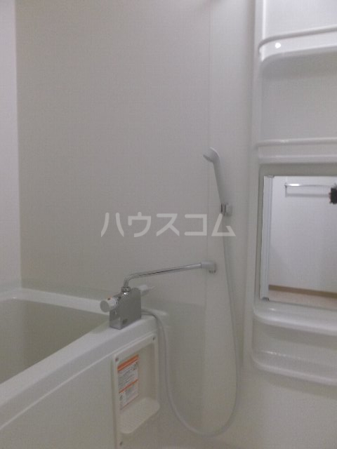 13/25 浴室