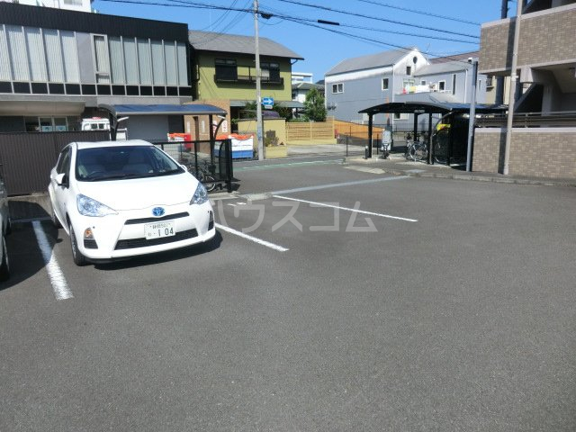 24/25 駐車場