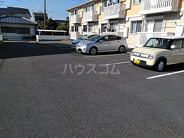 2/2 駐車場