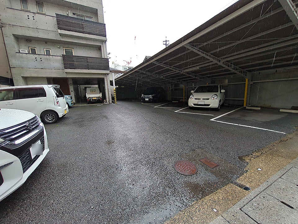 18/19 駐車場