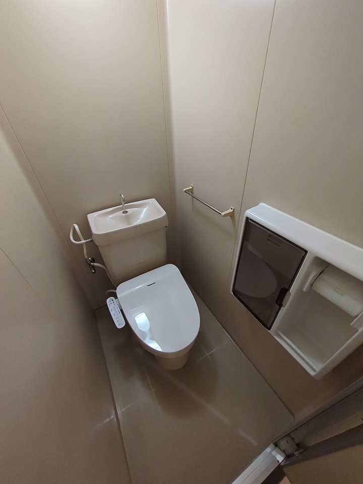 16/30 トイレ