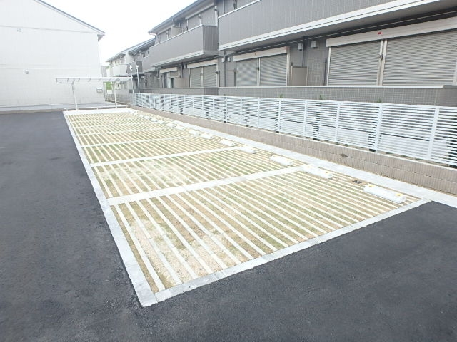 22/29 駐車場