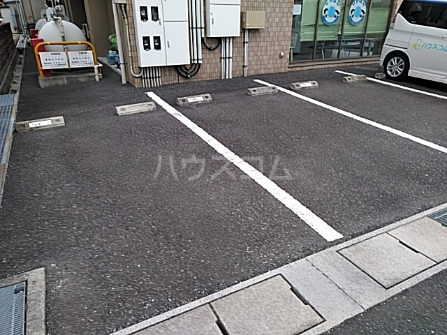 17/19 駐車場