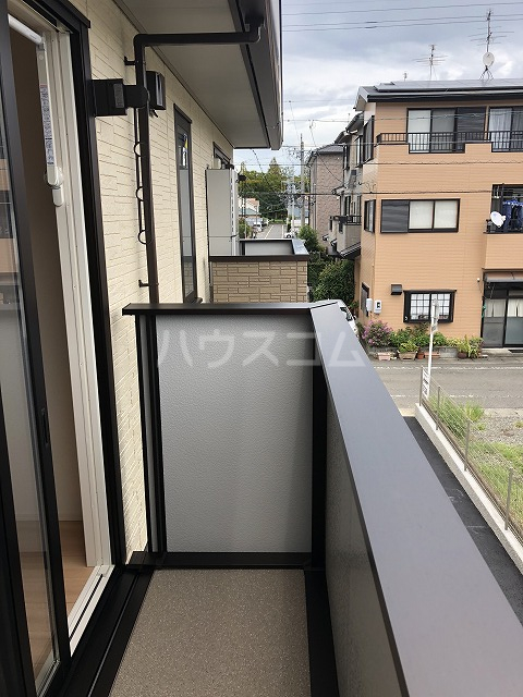 21/26 バルコニー