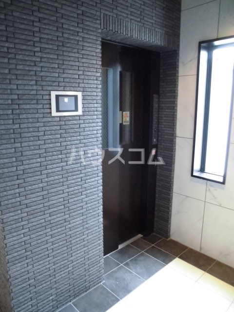 2/8 エントランス