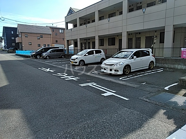 25/26 駐車場