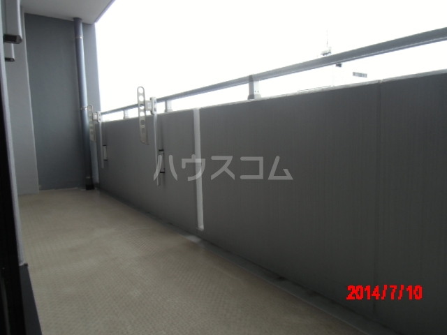 18/23 バルコニー