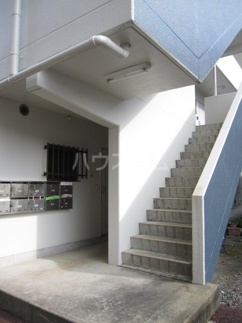 15/21 エントランス