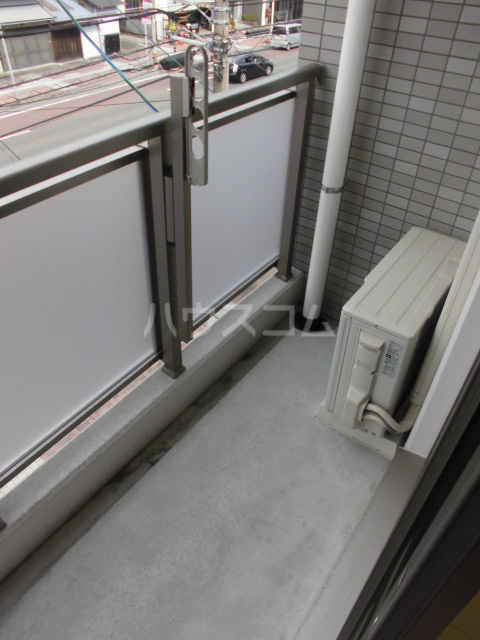 19/26 バルコニー