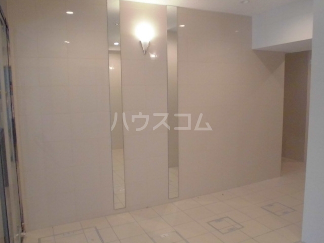 22/24 エントランス