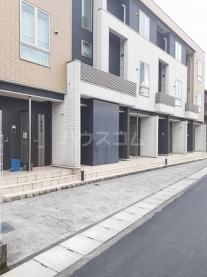 14/20 エントランス