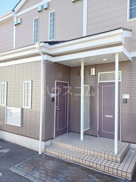 17/23 エントランス