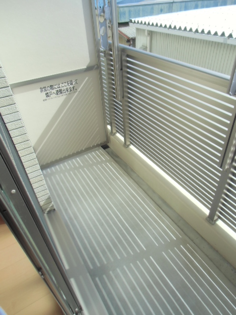 16/23 バルコニー