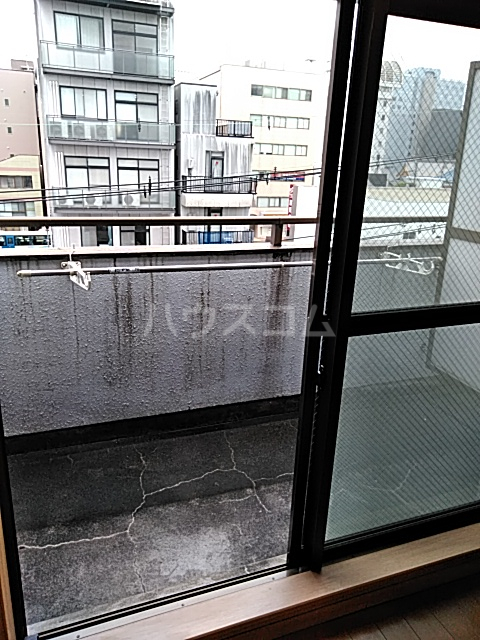 13/23 バルコニー