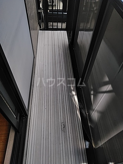 18/25 バルコニー