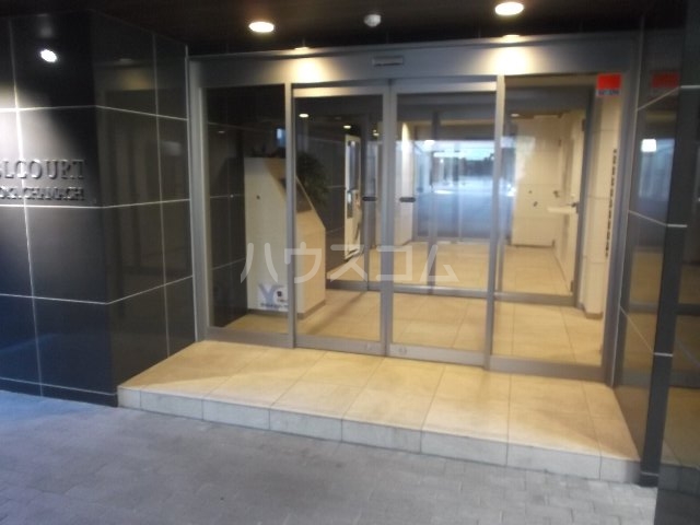 2/3 エントランス