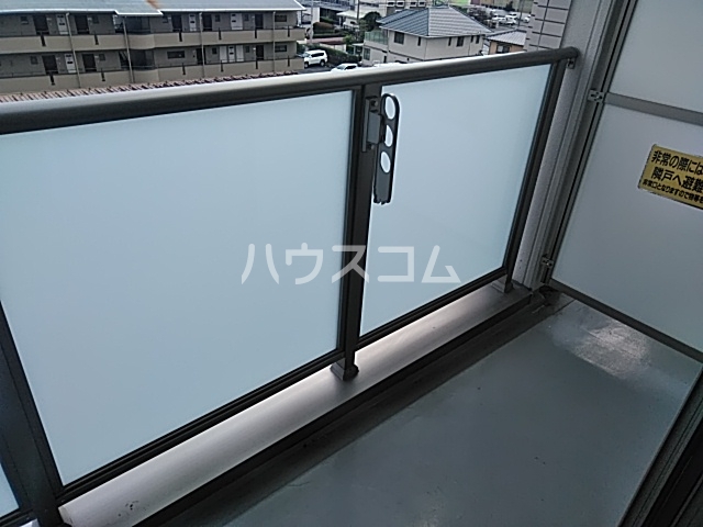 21/26 バルコニー