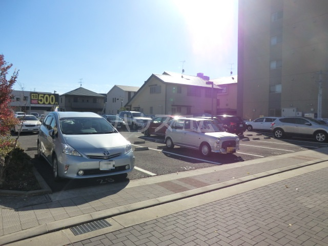 22/26 駐車場