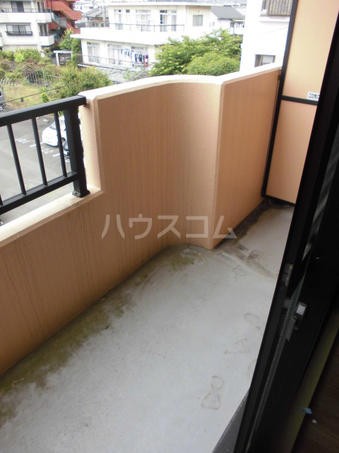 18/27 バルコニー