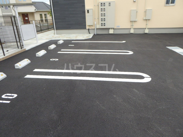 2/6 駐車場