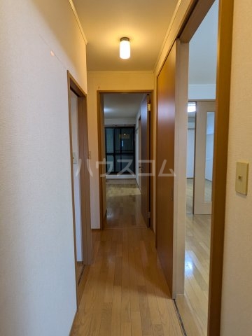 20/22 エントランス