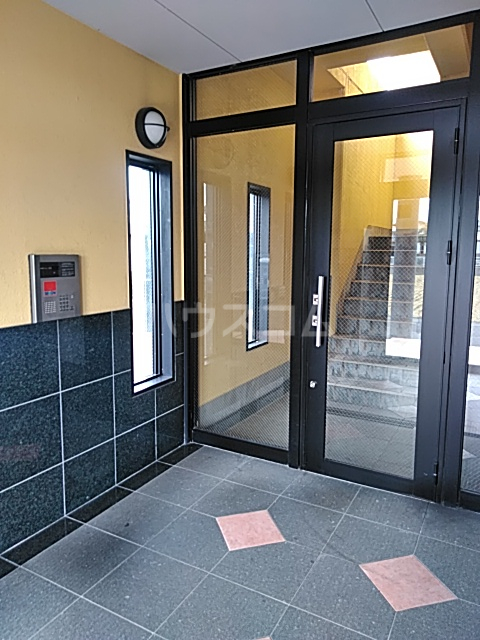 19/21 エントランス