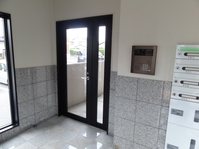 19/21 エントランス