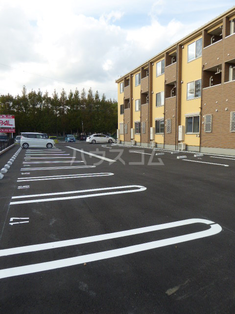 21/27 駐車場
