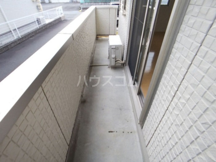 13/19 バルコニー