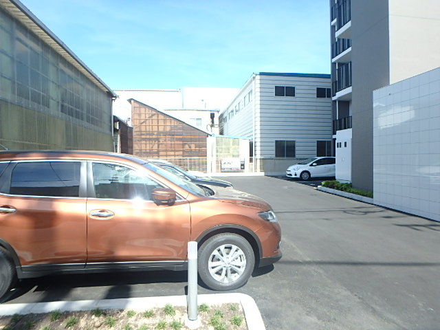 22/30 駐車場
