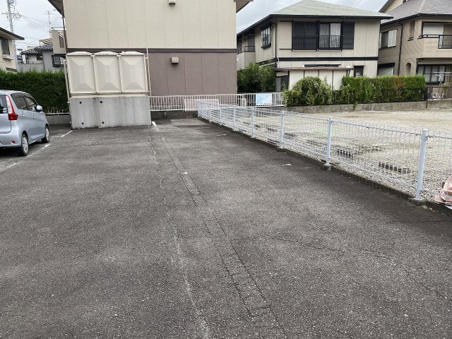 22/30 駐車場