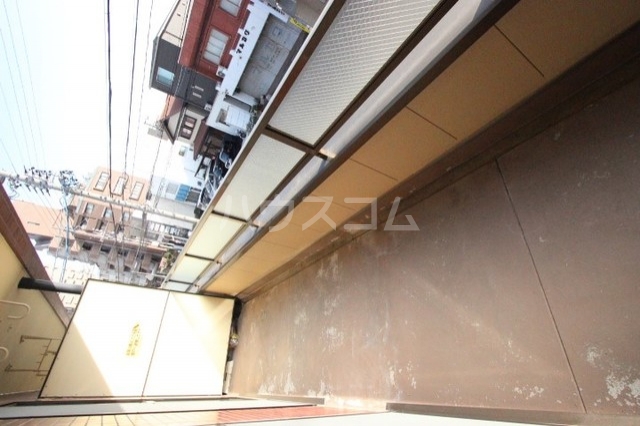 23/30 バルコニー