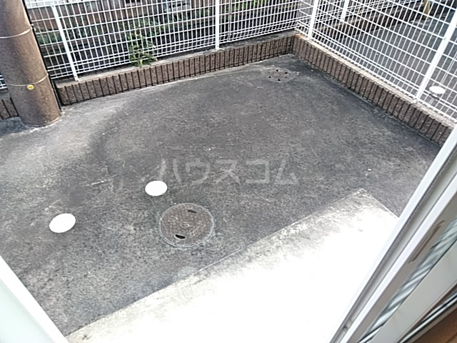 23/30 バルコニー