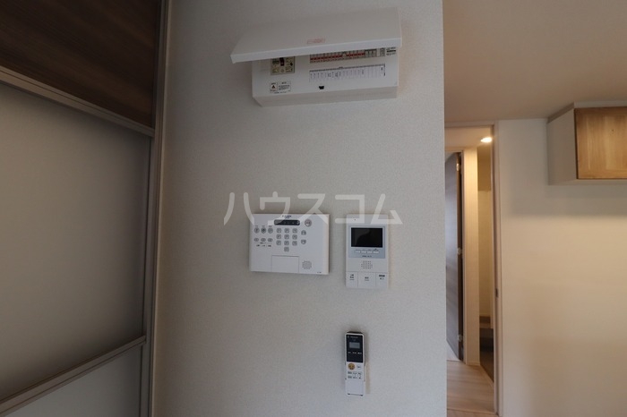 16/20 エントランス