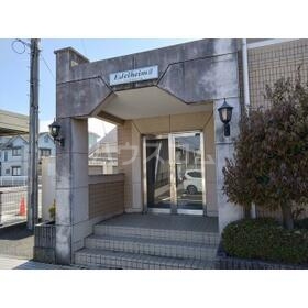 15/16 エントランス