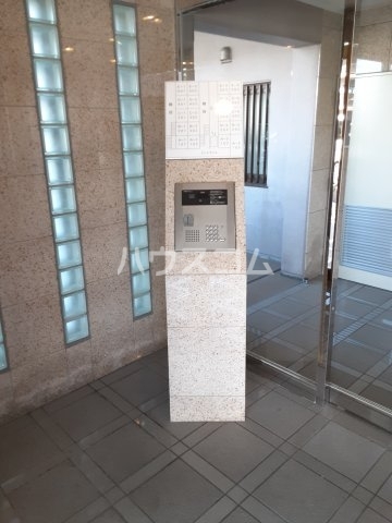 2/3 エントランス