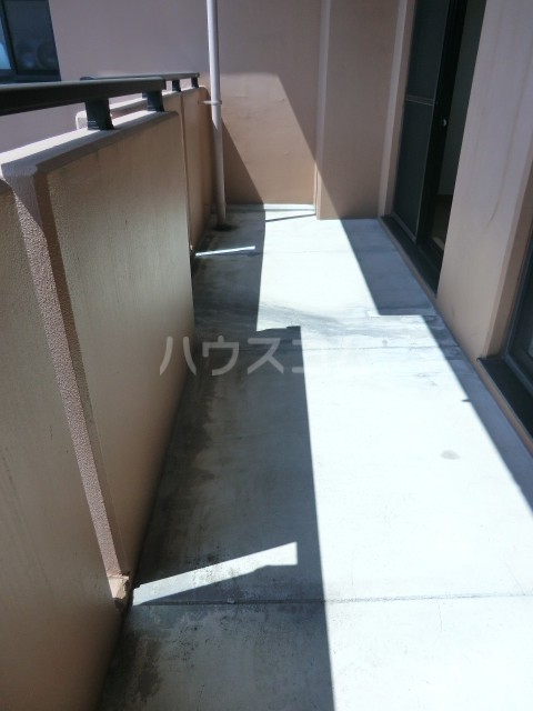 19/30 バルコニー